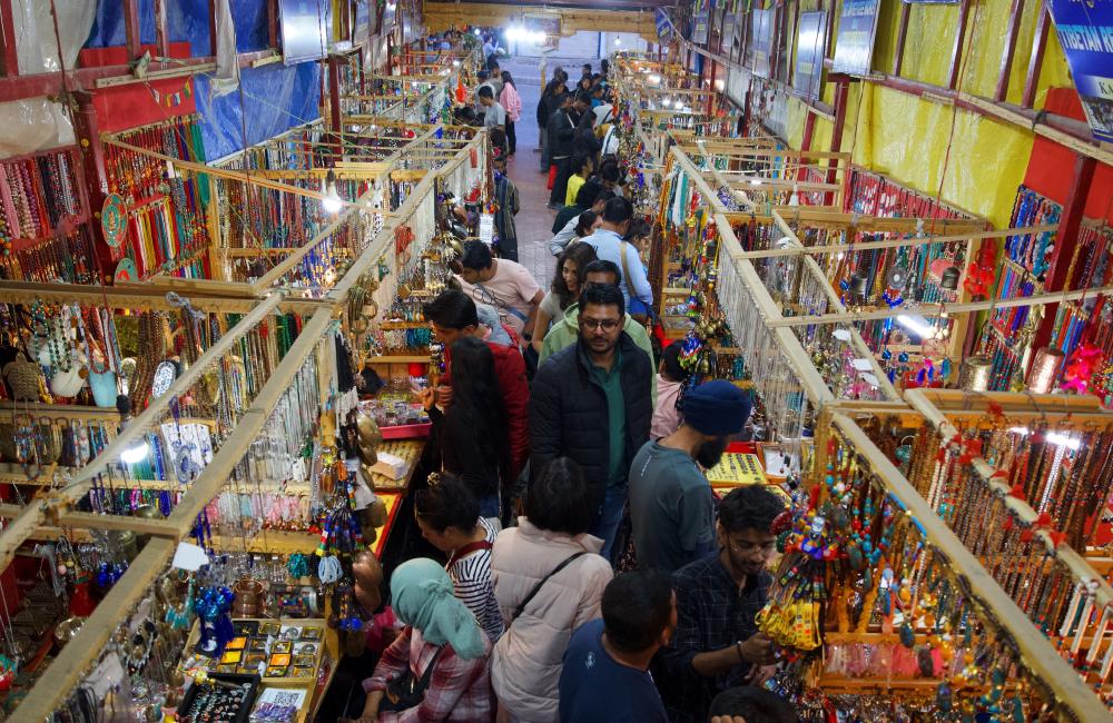 07_leh_markets.jpg