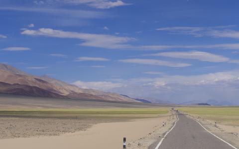 08_ladkhi_valleys.jpg