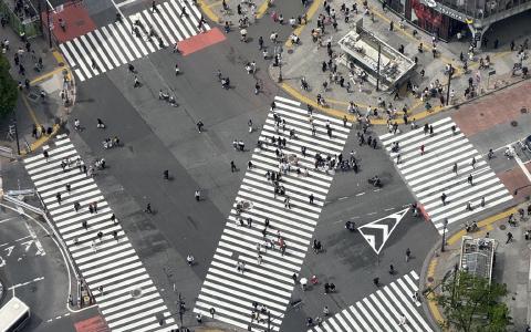 17_shibuya_crossing.jpg